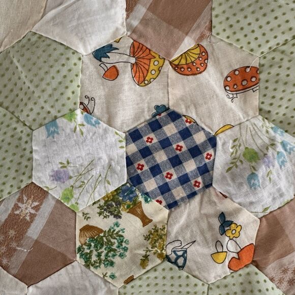 VTG Quilt Top Only Grandmother's Flower Garden Unfinished Hand Pieced 75" x 61” - Picture 4 of 5